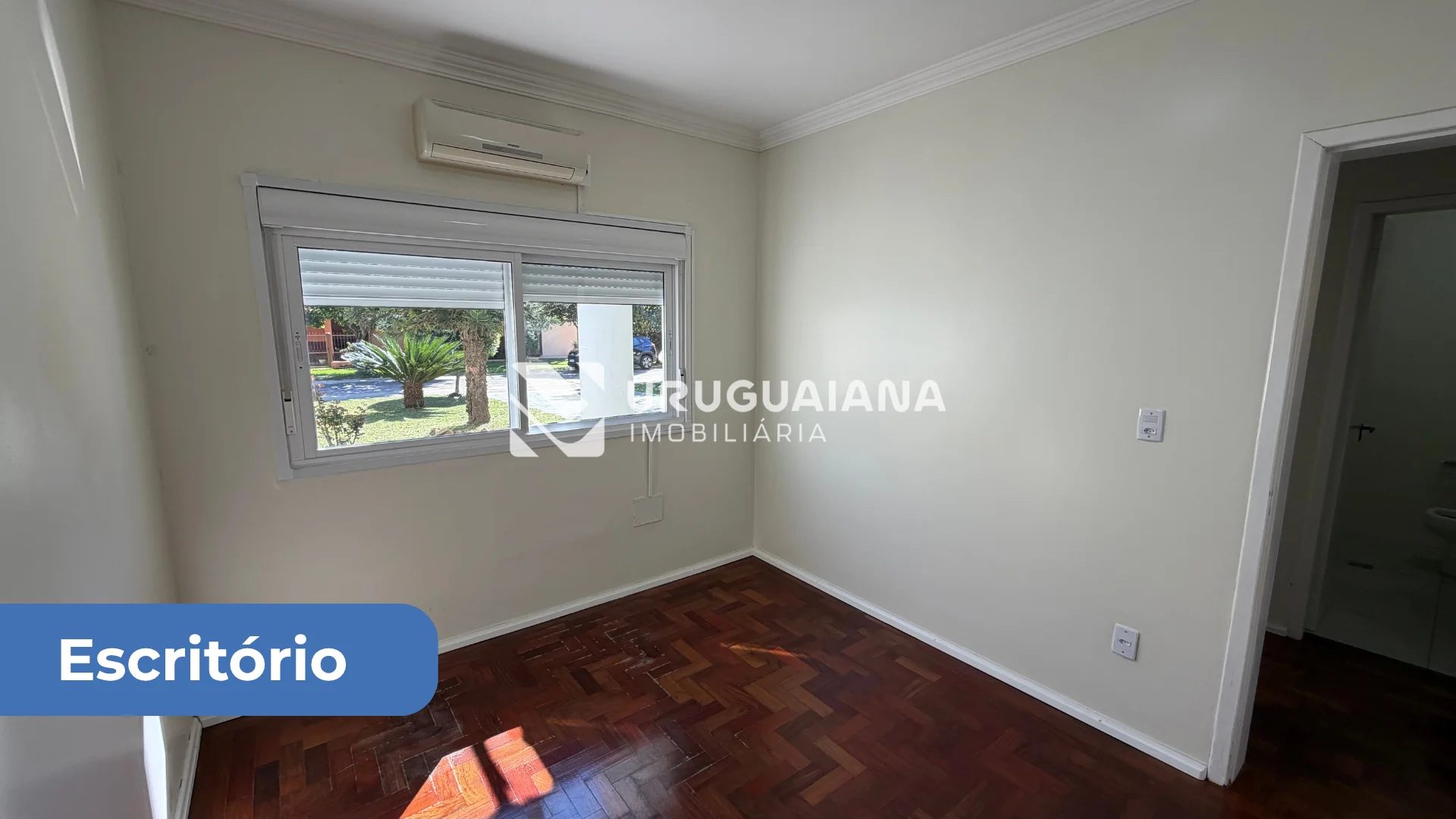 Casa de Alto Padrão em Condomínio 
