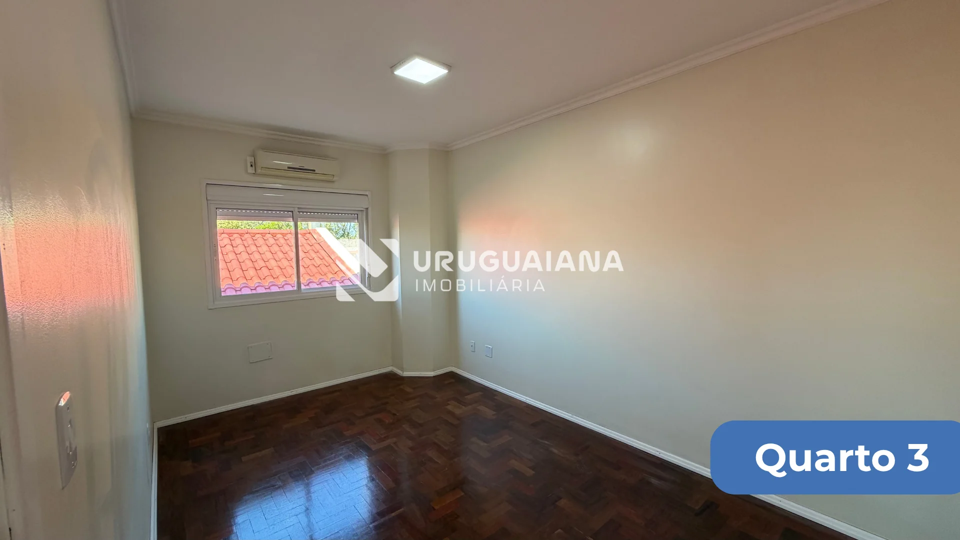 Casa de Alto Padrão em Condomínio 